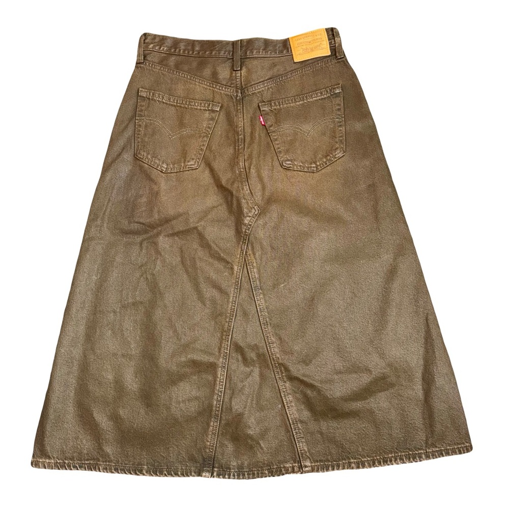 NWOT LEVI’S COATED PAY DAY MIDI SKIRT IN BROWN // SIZE 27🤎